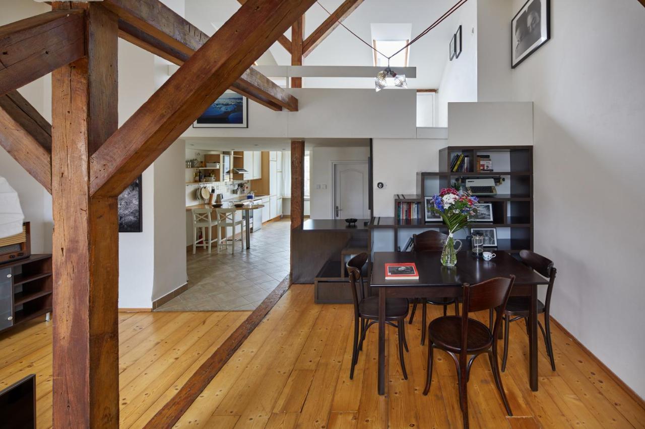 Appartamento Prague Days - Sunlit Attic Loft In Vinohrady Esterno foto